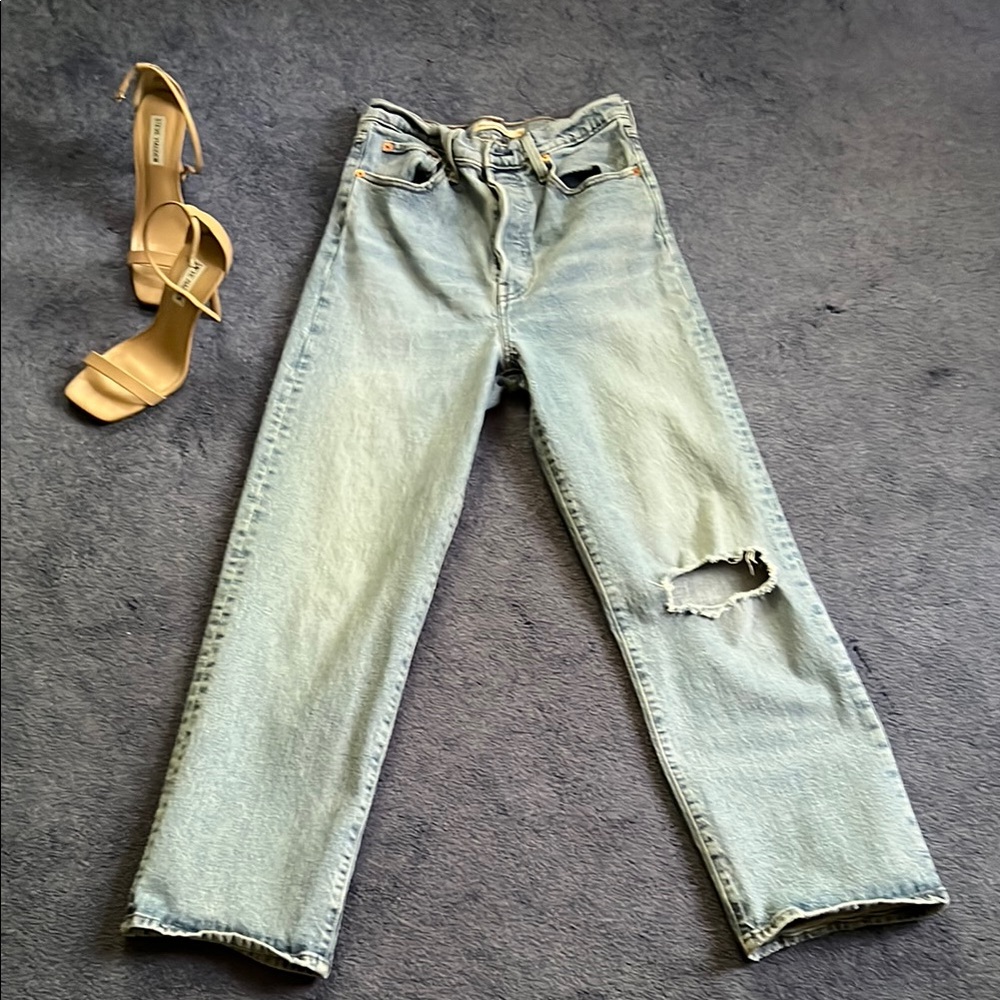 Levi's Ribcage Jeans - Picture 4 of 9